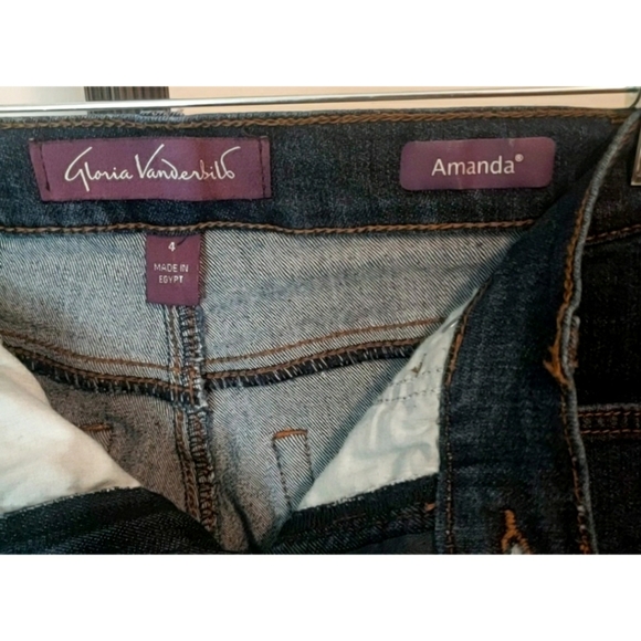 Perfect dark wash blue jeans, Gloria Vanderbilt Amanda size 4/6, some stretch - Picture 4 of 5